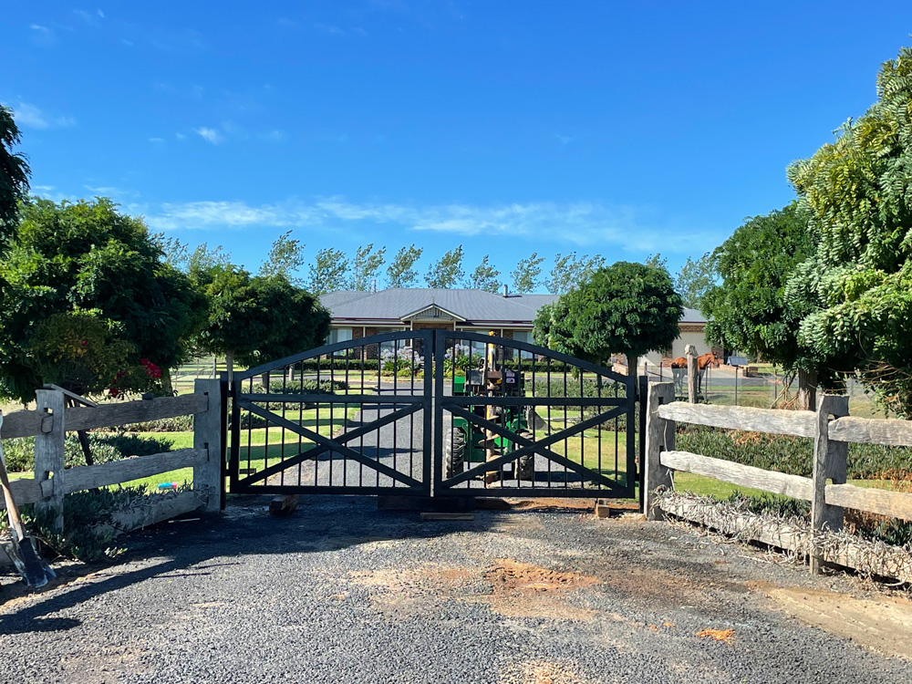 langford-fencing-commercial-young-2 langford-fencing-contract-young-nsw